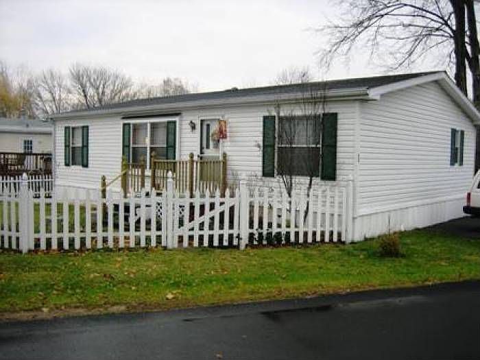 1st image of 12 Jacob Dr