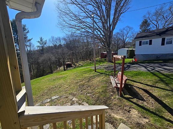 5th image of 233 Brethern Church Rd