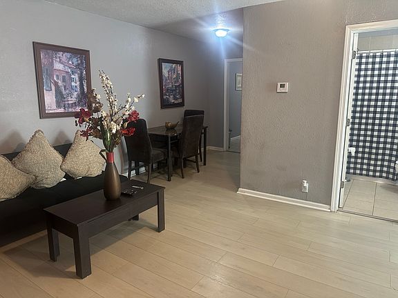 3rd image of 2710 Strong Ave #203