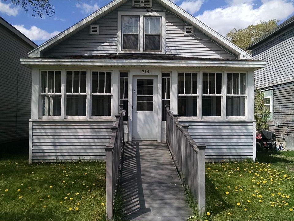1st image of 714 Eureka St