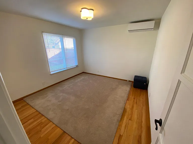 131 S Harvard Blvd — Photo 16