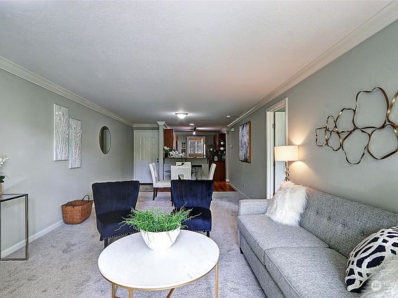 5th image of 1011 156th Avenue NE #C216