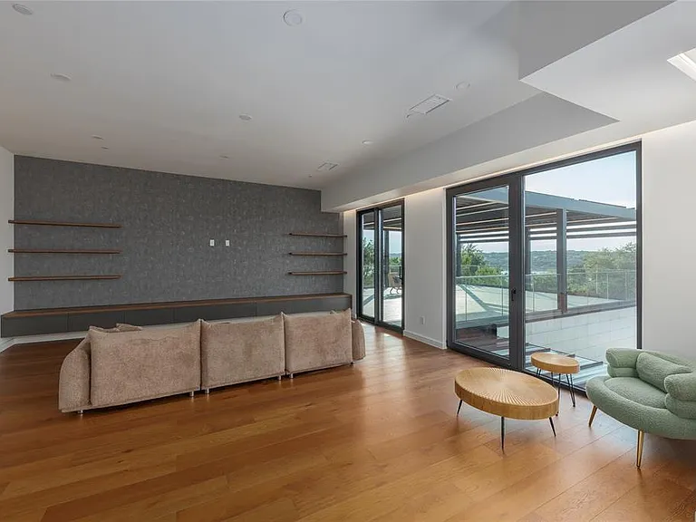 614 Robin Dale Dr — Photo 25