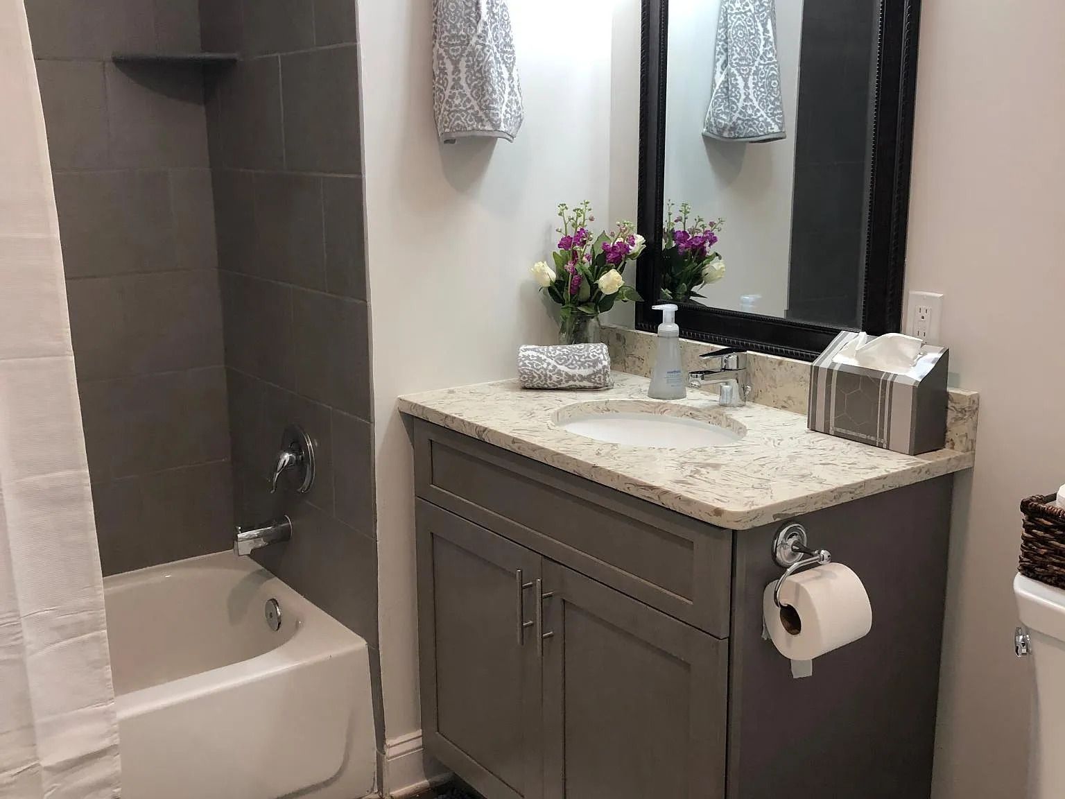 1 bed, $2,050 — Photo 2