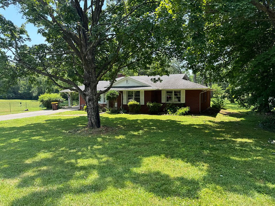 2nd image of 729 McElroy Way