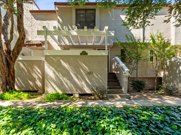 3124 Swallows Nest Dr, Sacramento, CA 95833
