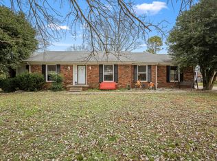 1265 Woodvale Dr, Gallatin, TN 37066