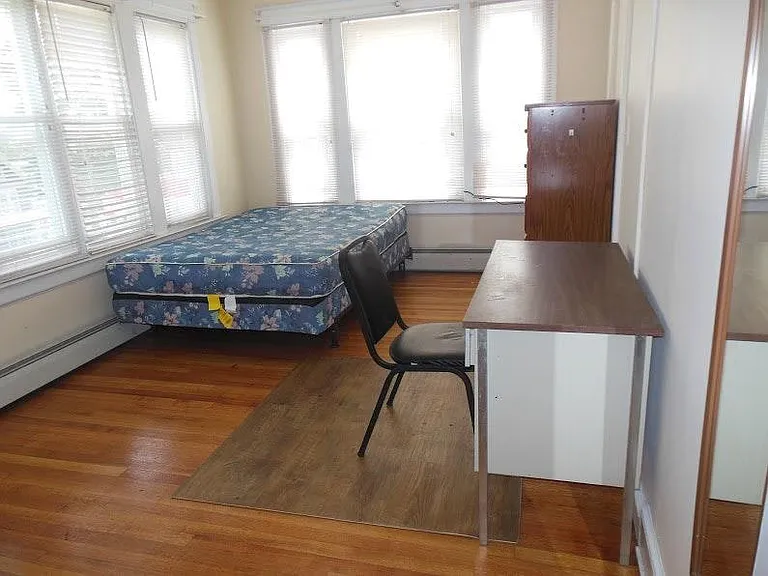 207 Main St — Photo 5