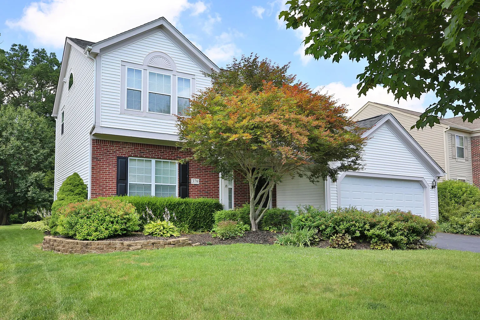 379 Inverness Ave photo 1