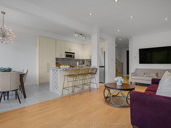3rd image of 82 Loire Valley Ave