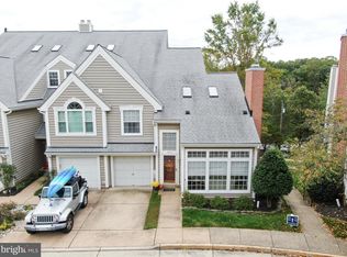 460 Overlook Dr #460, Occoquan, VA 22125