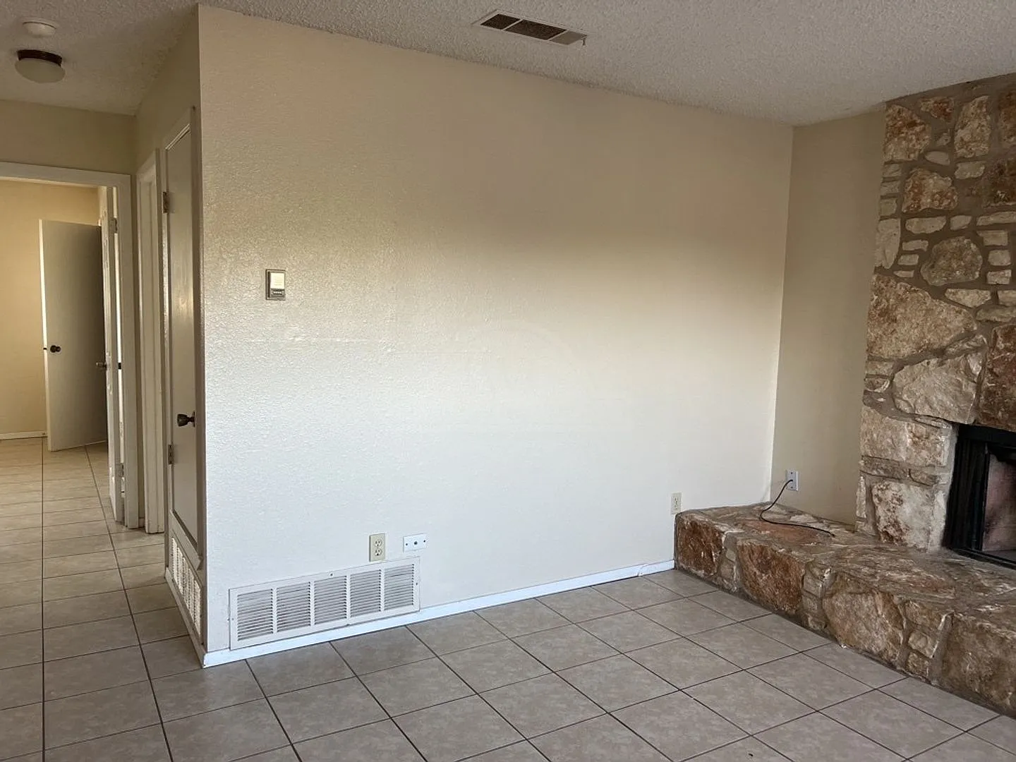 4106 Water Street — Photo 3