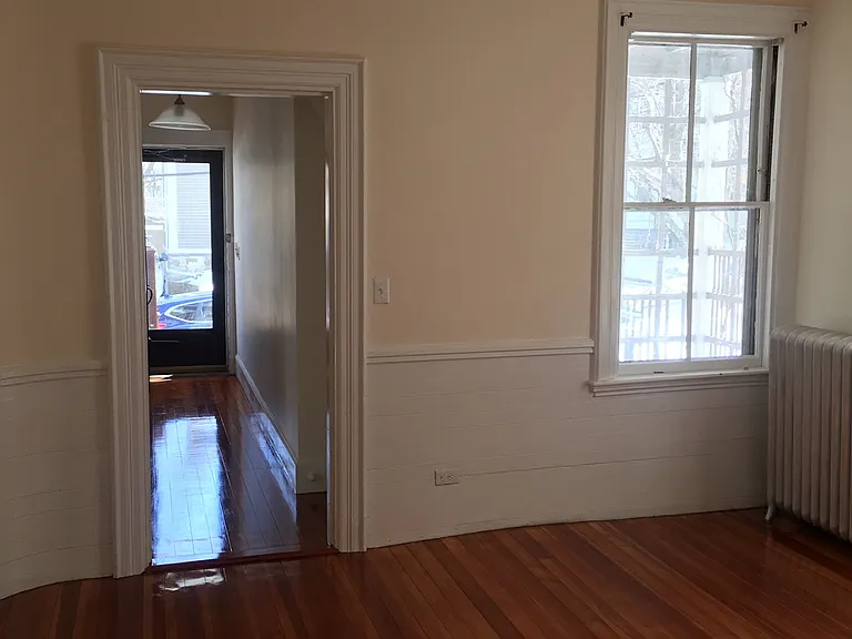 7 Burr St #1 — Photo 36