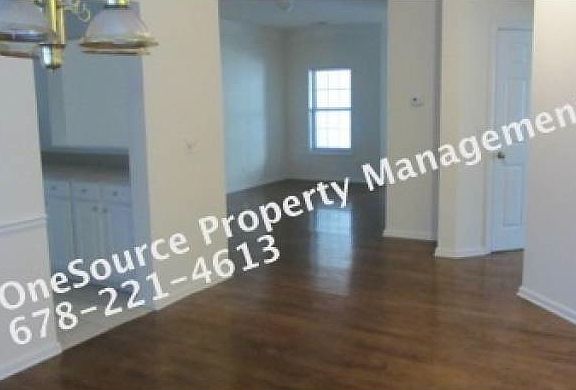 3rd image of 8807 Fairview Blf