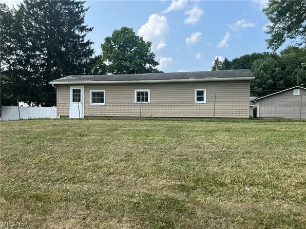 400 N Reed Ave, Malvern, OH 44644