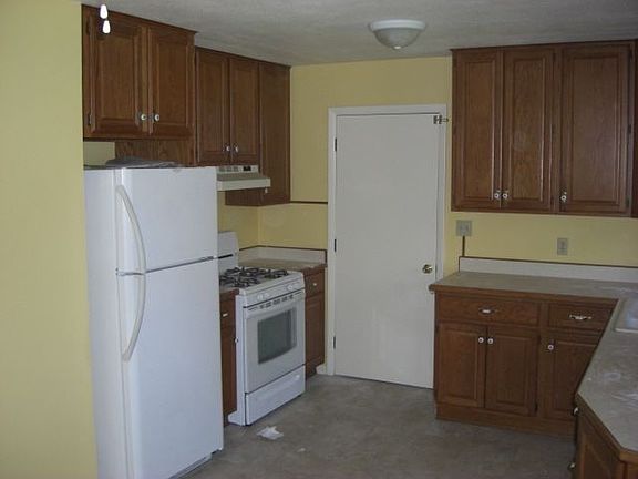 3rd image of 23703 River Manor Blvd