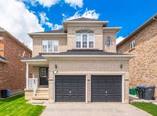 3931 Passway Rd, Mississauga, ON L5N8N4