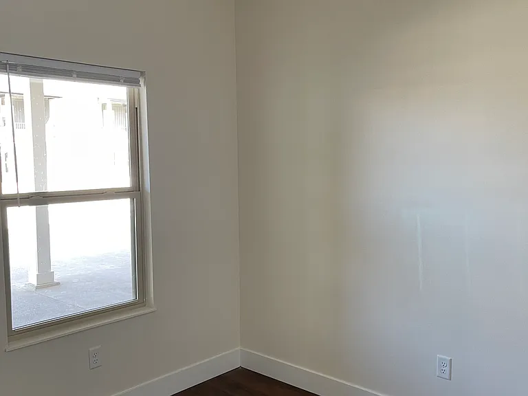 90 Court Yard Ln #9 — Photo 14