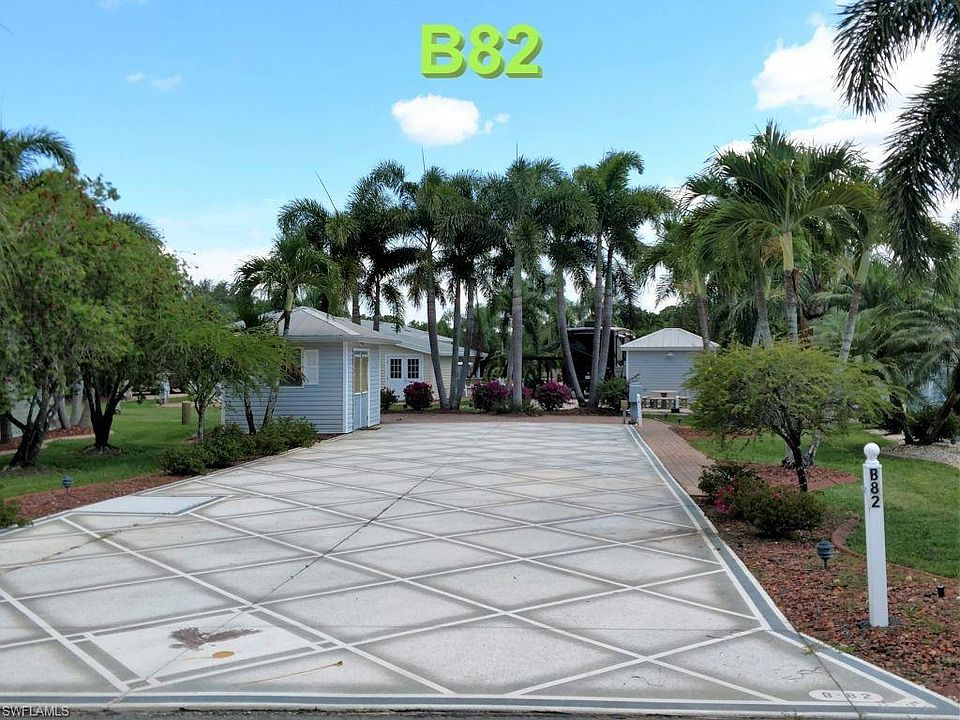 1st image of 10018 Parkwood Dr