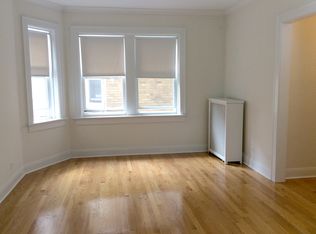 6428 N Richmond St APT 2E, Chicago, IL 60645