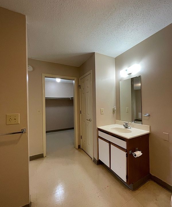 2nd image of 518 W Main St #4A