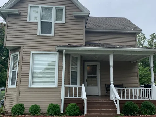 320 S 3rd St Floor 2, Delavan, WI 53115