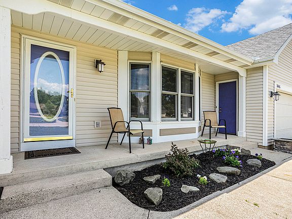4th image of 3046 Summercrest Ct