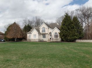 255 Cobble Pond Rd, Zanesville, OH 43701