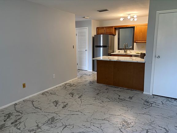 3rd image of 1400 Gandy Blvd N Unit 1612