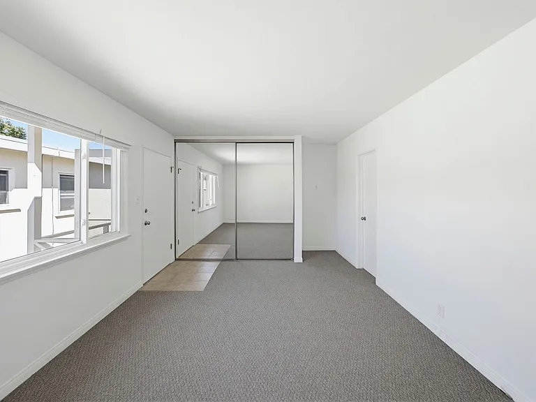 69 Glendora Ave — Photo 6