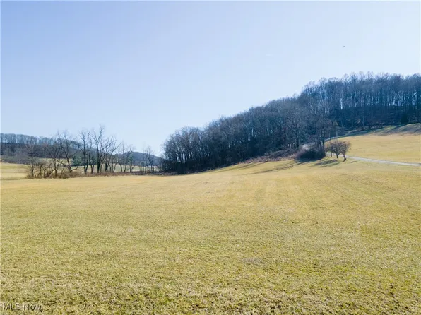 Bill Johns Rd SW, Newcomerstown, OH 43832
