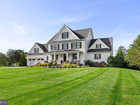 3rd image of 984 Ruscello Vista Ct