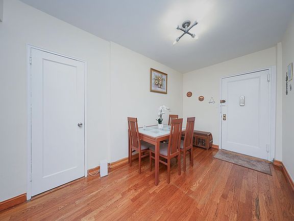 5th image of 3025 Ocean Ave APT 6