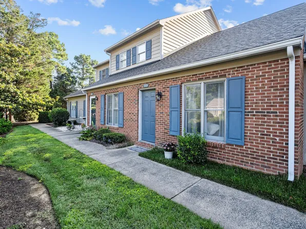 2520 Hitchcock Dr, Durham, NC 27705