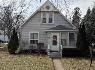 405 S Main St, Grant Park, IL 60940