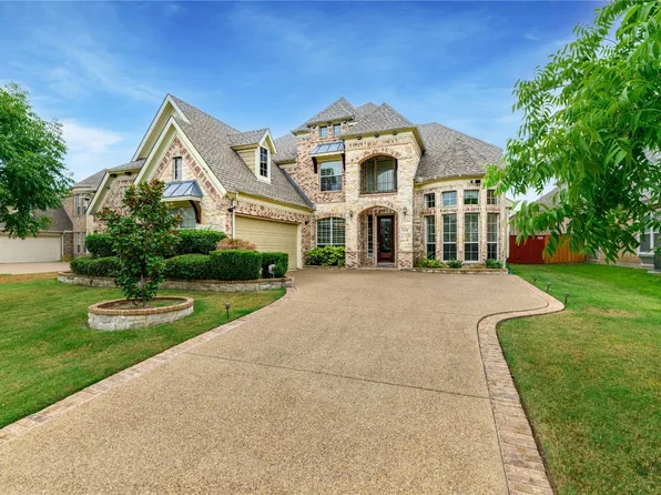 2418 Green Meadow Dr, Sachse, TX 75048