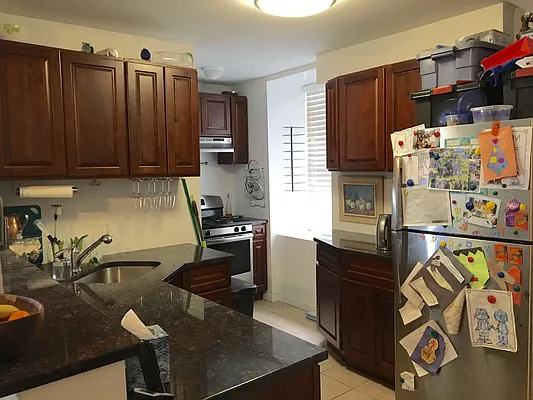 Rented by Moises Farhart, LREB | media 12