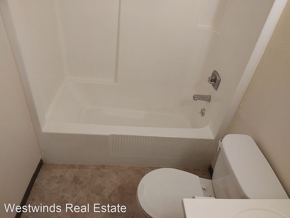 1st image of 415 S Van Buren St #12724670