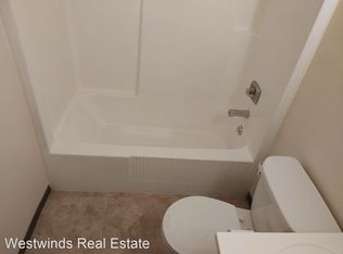 415 S Van Buren St #12724670, Iowa City, IA 52240