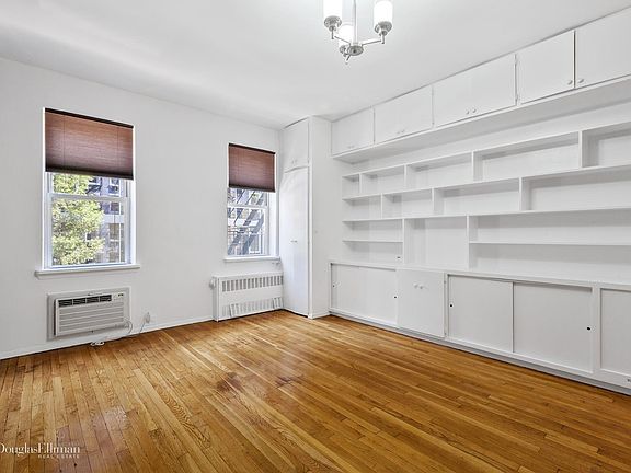 2nd image of 482 E 74th St APT 2A