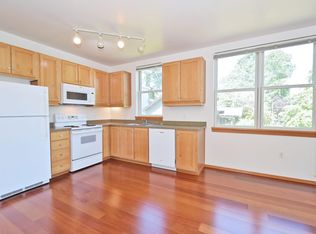 3535 SW Corbett Ave #202, Portland, OR 97239