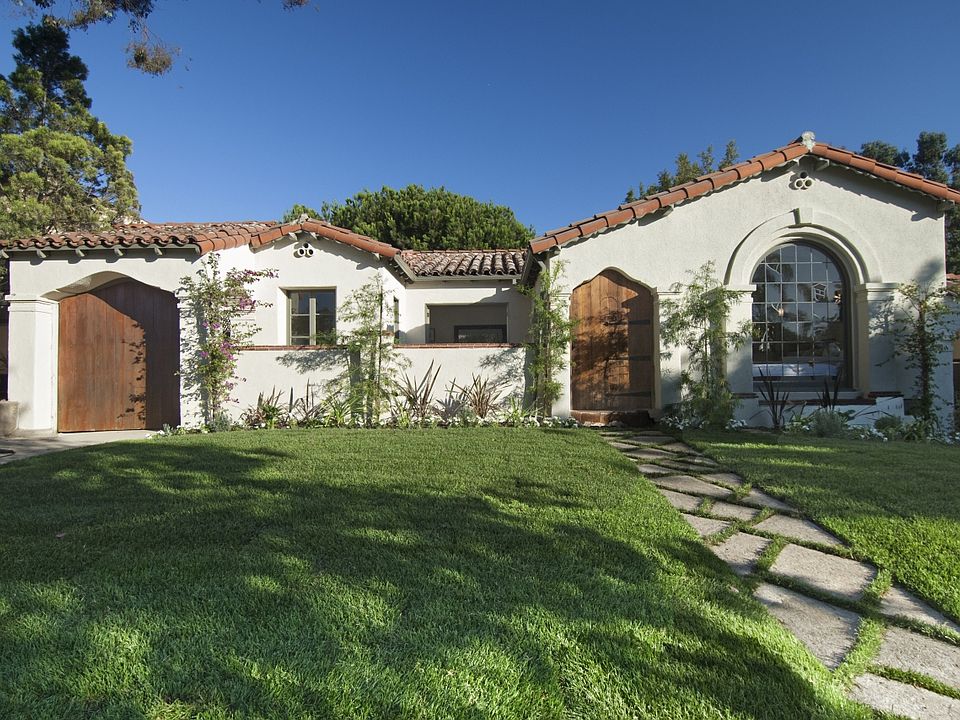 1st image of 10322 Ilona Ave