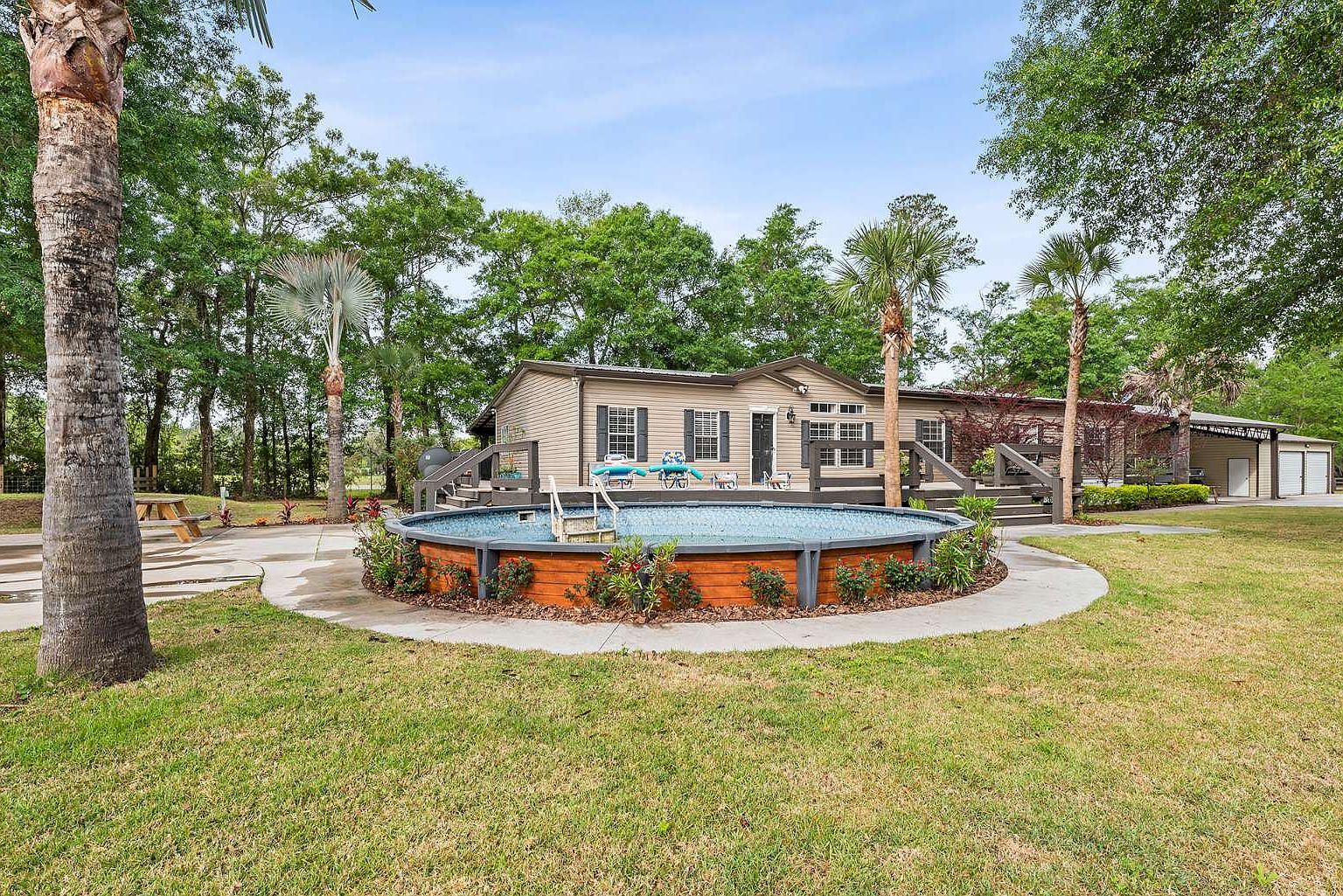 226 SE Lee Dr, Lulu, FL 32061 | Zillow