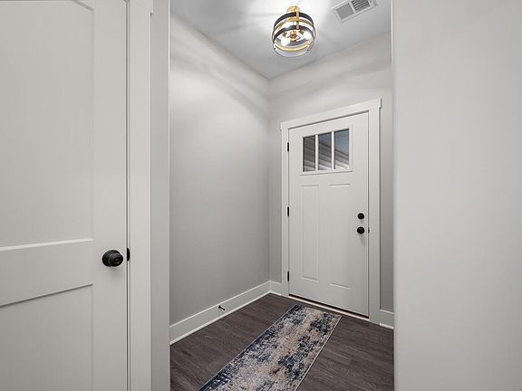 3rd image of 7146 Grove Xing