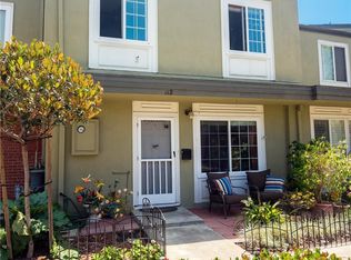 112 Yorktown Ln, Costa Mesa, CA 92626