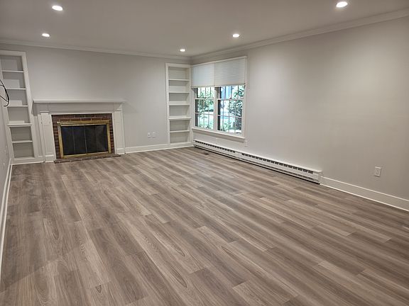 4th image of 39 Tower Hill Rd APT 1A