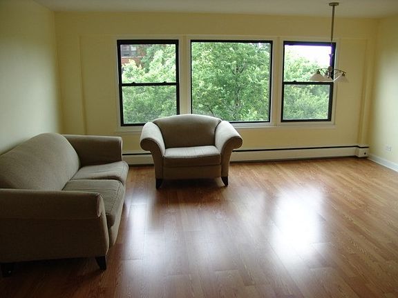 3rd image of 4880 N Marine Dr APT 509