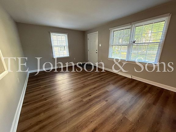 4th image of 1135 Kenwood St