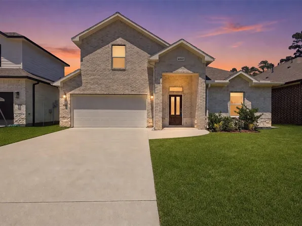 9738 Champion Heavens Dr, Spring, TX 77379