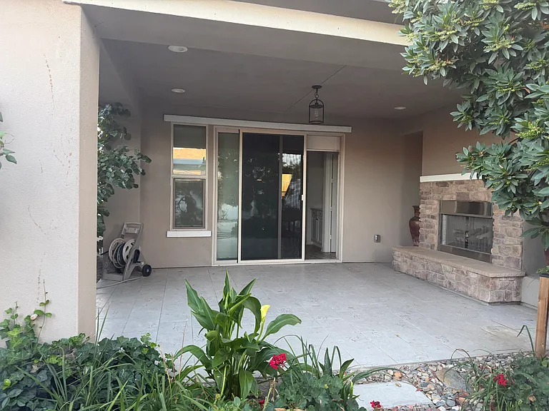 3814 Windermere St — Photo 2